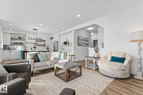 18 3410 Ste. Anne Trail, Rural Lac Ste. Anne County, AB - Indoor Photo Showing Living Room