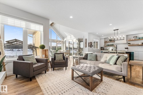 18 3410 Ste. Anne Trail, Rural Lac Ste. Anne County, AB - Indoor Photo Showing Living Room
