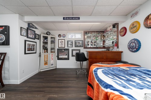 948 Ormsby Wynd, Edmonton, AB - Indoor Photo Showing Bedroom