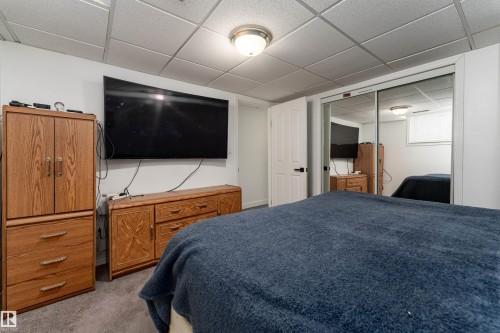 948 Ormsby Wynd, Edmonton, AB - Indoor Photo Showing Bedroom