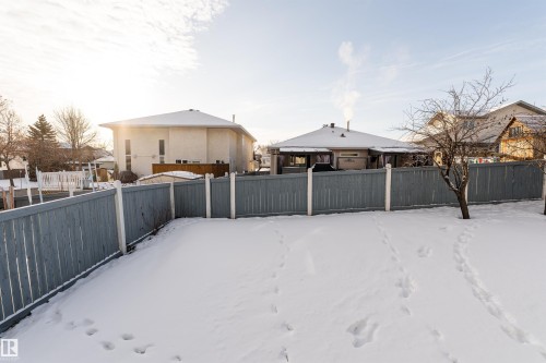 948 Ormsby Wynd, Edmonton, AB - Outdoor