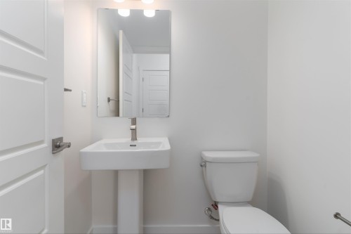 1250 Mcleod Avenue, Spruce Grove, AB - Indoor Photo Showing Bathroom