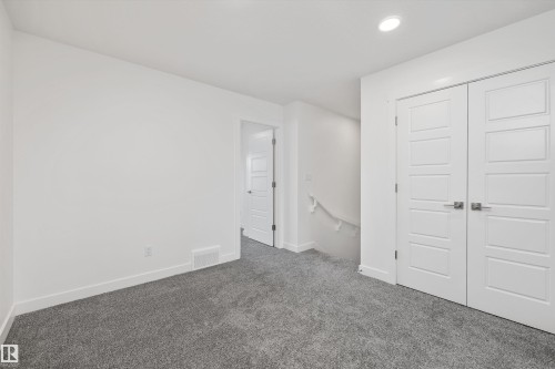18851 29 Avenue, Edmonton, AB - Indoor Photo Showing Other Room