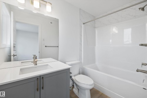 18851 29 Avenue, Edmonton, AB - Indoor Photo Showing Bathroom