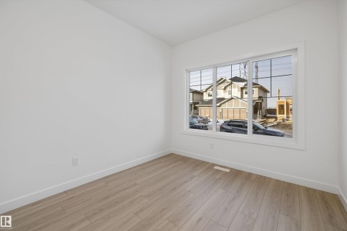 18851 29 Avenue, Edmonton, AB - Indoor Photo Showing Other Room
