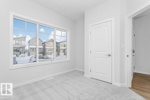 317 Edgemont Drive, Edmonton, AB - Indoor Photo Showing Other Room
