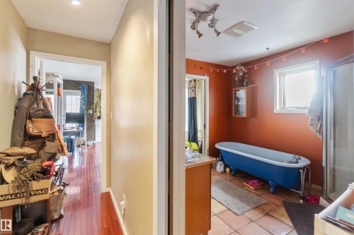 10207 88 Street, Edmonton, AB - Indoor Photo Showing Other Room