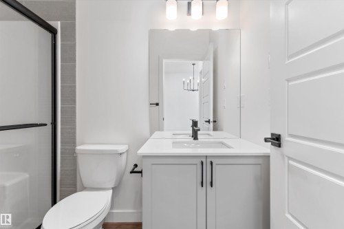 20816 40 Avenue, Edmonton, AB - Indoor Photo Showing Bathroom