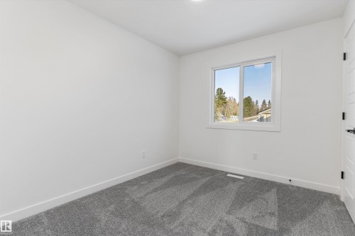 20816 40 Avenue, Edmonton, AB - Indoor Photo Showing Other Room