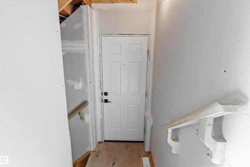 20816 40 Avenue, Edmonton, AB - Indoor Photo Showing Other Room