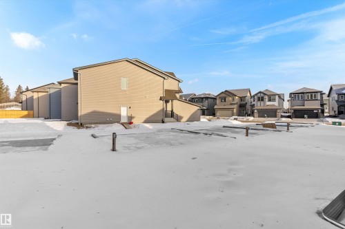 20816 40 Avenue, Edmonton, AB - Outdoor