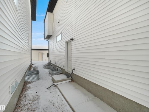 View of side of home - 10911 159 Street, Edmonton, AB - Outdoor With Exterior