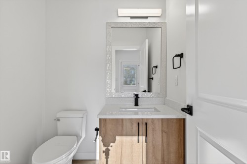 118 Pierwyck Loop, Spruce Grove, AB - Indoor Photo Showing Bathroom