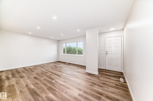 13319 85 Street, Edmonton, AB - Indoor Photo Showing Other Room
