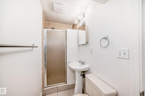 13319 85 Street, Edmonton, AB - Indoor Photo Showing Bathroom