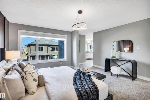 6606 Knox Place, Edmonton, AB - Indoor Photo Showing Bedroom