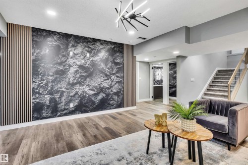 6606 Knox Place, Edmonton, AB - Indoor