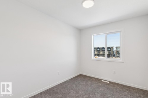 403 30 Street, Edmonton, AB - Indoor Photo Showing Other Room