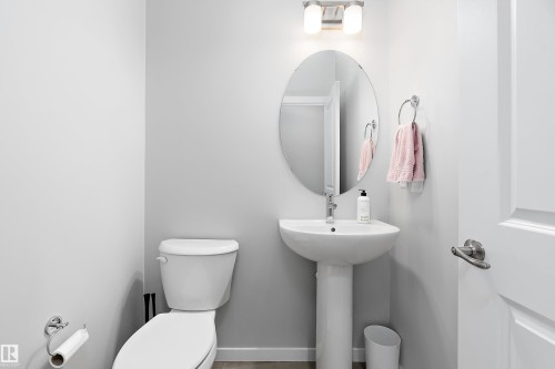 211 Caledon Crescent, Spruce Grove, AB - Indoor Photo Showing Bathroom