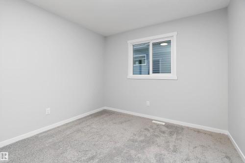 211 Caledon Crescent, Spruce Grove, AB - Indoor Photo Showing Other Room