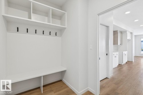 320 30 Street, Edmonton, AB - Indoor Photo Showing Other Room