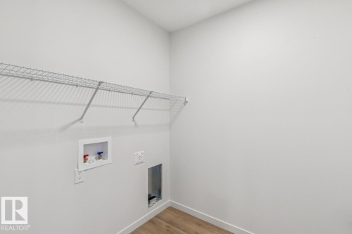 320 30 Street, Edmonton, AB - Indoor With Storage