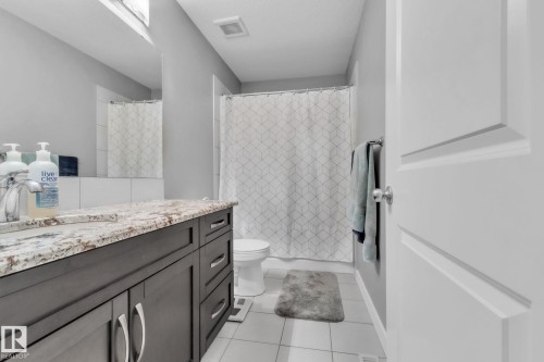14007 138 Street, Edmonton, AB - Indoor Photo Showing Bathroom