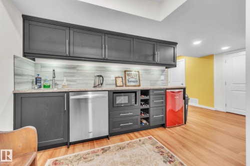 14007 138 Street, Edmonton, AB - Indoor Photo Showing Kitchen