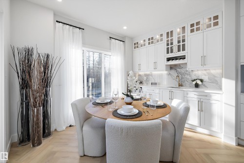 1715 Crossbill Loop, Edmonton, AB - Indoor Photo Showing Dining Room