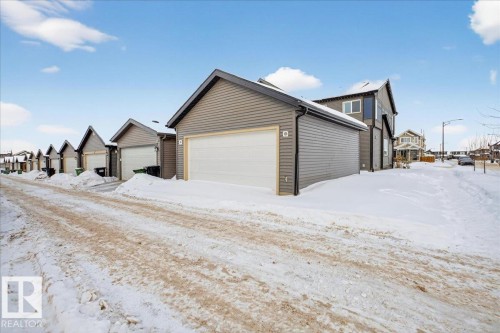 5003 Kinney Link, Edmonton, AB - Outdoor