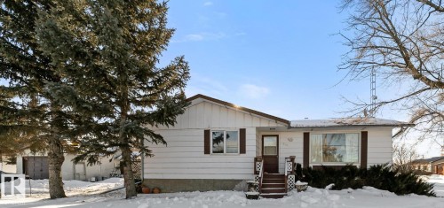 5037 54 Street, Daysland, AB - Outdoor
