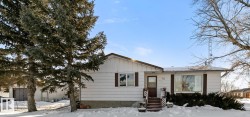 5037 54 Street  Daysland, AB T0B 1A0