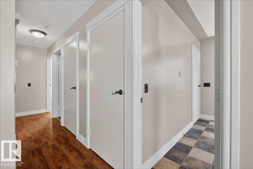 4427 32A Avenue, Edmonton, AB - Indoor Photo Showing Other Room