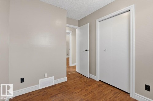 4427 32A Avenue, Edmonton, AB - Indoor Photo Showing Other Room