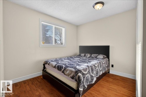 4427 32A Avenue, Edmonton, AB - Indoor Photo Showing Bedroom