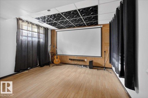 4427 32A Avenue, Edmonton, AB - Indoor Photo Showing Other Room