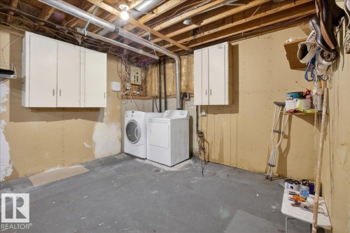 4427 32A Avenue, Edmonton, AB - Indoor Photo Showing Laundry Room