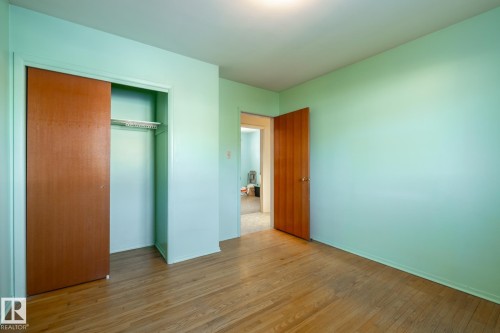 4842 116 Avenue Nw, Edmonton, AB - Indoor Photo Showing Other Room