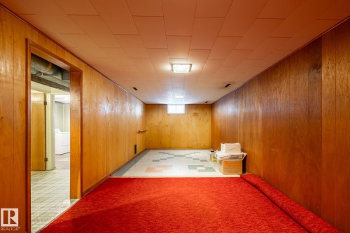 4842 116 Avenue Nw, Edmonton, AB - Indoor