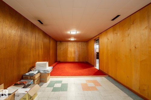 4842 116 Avenue Nw, Edmonton, AB - Indoor Photo Showing Other Room