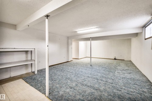 36 303 Twin Brooks Drive, Edmonton, AB - Indoor Photo Showing Other Room