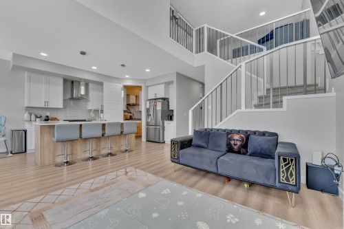 3003 4 Street, Edmonton, AB - Indoor