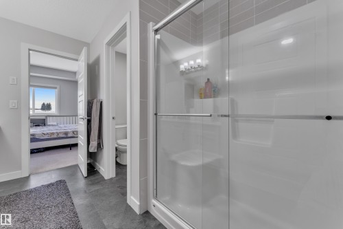 3003 4 Street, Edmonton, AB - Indoor Photo Showing Bathroom