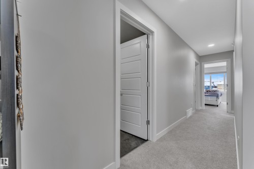 3003 4 Street, Edmonton, AB - Indoor Photo Showing Other Room