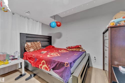 3003 4 Street, Edmonton, AB - Indoor Photo Showing Bedroom