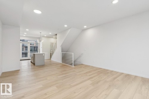 2604 Alces Way, Edmonton, AB - Indoor