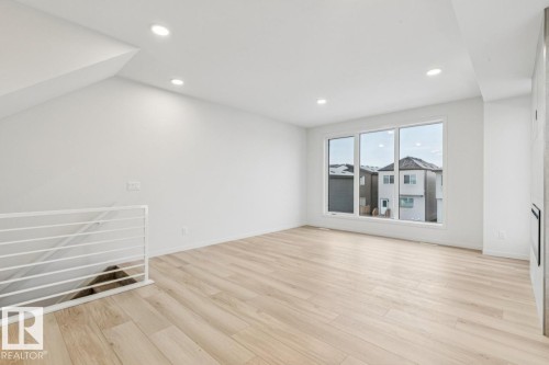 2604 Alces Way, Edmonton, AB - Indoor Photo Showing Other Room