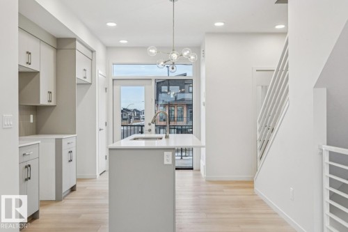 2604 Alces Way, Edmonton, AB - Indoor Photo Showing Kitchen
