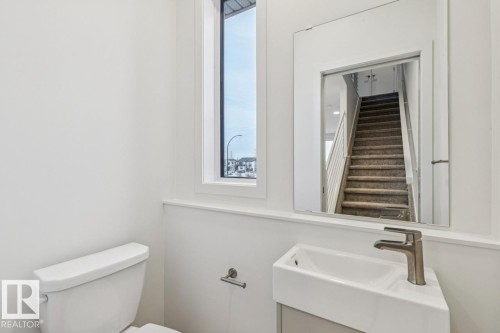 2604 Alces Way, Edmonton, AB - Indoor Photo Showing Bathroom