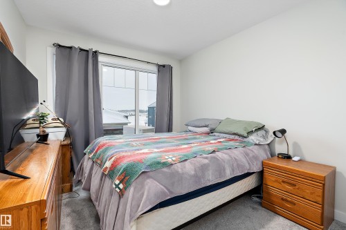 17 Emerald Way, Spruce Grove, AB - Indoor Photo Showing Bedroom